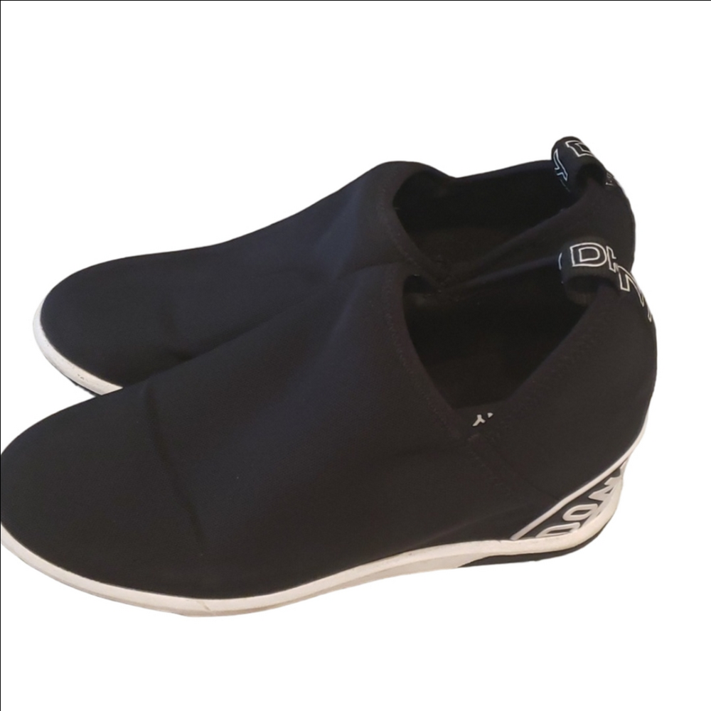 Donna Karen DKNY Christina slip on black elastic sneaker